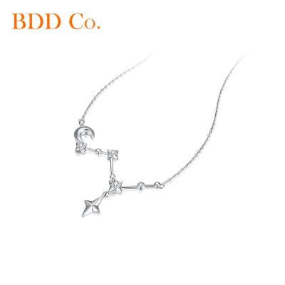 China TRENDY Solid Gold Moissanite Star Necklace 18k Pendant With Lab Diamond For Women Jewelry Gift Original Design for sale