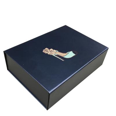 China Custom UV Coating Varnish Disappearing Recycled Logo Paper Wholesale Luxury Paperboard Foldable Magnetic Gift Boxes Cardboard Packaging Materials for sale