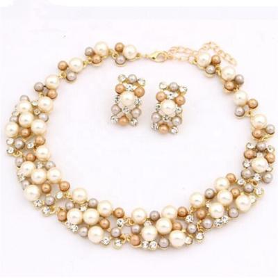 China Stud Earrings Casual Statement Necklace Fashion Imitation Pearl Jewelry Set For Women Wedding Jewelry for sale