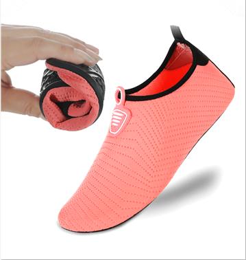 China Para universal agua zapatos print fashion sand proof quick dry sports lugs beach water shoes for sale