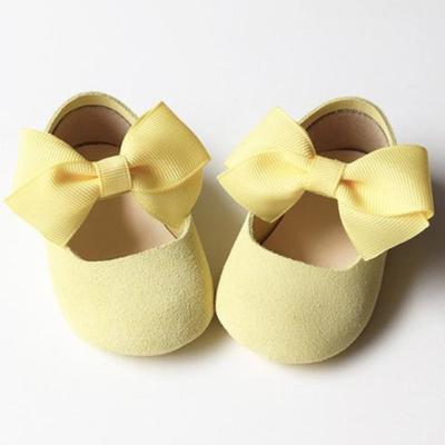 China Baby Shoes Flat Pastel Yellow Leather Bridesmaid Shoes Stylish Baby Shoes with Matching Yellow Ribbon Bows for sale