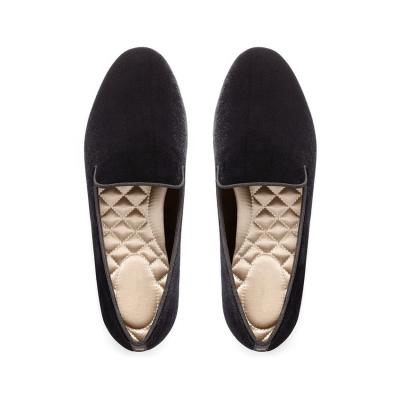 China Round Super Comfortable Well Made Ladies Casual Shoes Black Velvet Slip On Flat Shoes Women for sale