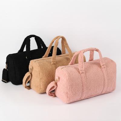 China Portable RTS Sherpa Fashion Mini Travel Bag Custom Weekender Bag Women Girls Handbags Travel Classic Color Mini Duffel Bag for sale