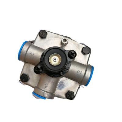 China WG9000360524 China high quality sinotruck HOWO A7 spare part automotive parts durable and control valve for sale