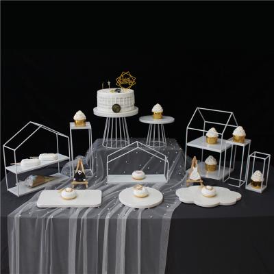 China Wedding Meal Coffee Break Table Afternoon Tea Heart Cold Plate Birthday Cake White Shelf Rack Display Decoration Dessert Metal Decoration for sale