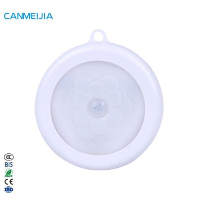 China Motion Sensor Control Luz Led Con Sensor De Movimiento Motion Sensor Control Staircase Light Radio Led Light Sensor Lamp Puck Led Cabinet Lights for sale