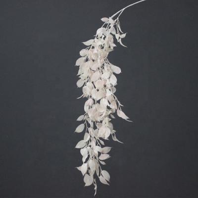 China Low MOQ Wholesale Price High Quality Artificial Hanging Tree 2019 Latest Design Abundant And Colorful Leaves For Wedding Decoration, Event Decoration for sale