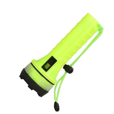 China Professional Camping Diving Torch IP68 Waterproof Diving Strong Light Under Water More Than 200m Coba Led Flashlight for sale