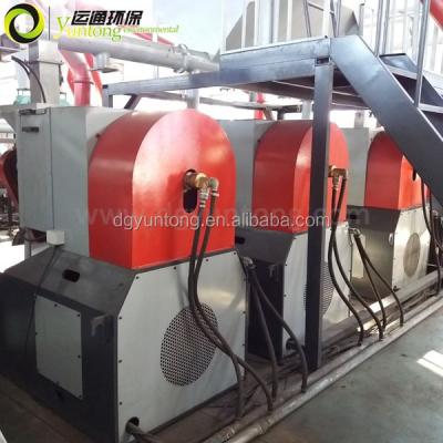 China 2018 Hot Sale Waste Rubber Tire Crusher Equipment Capacity 300kg/h FCC02000-4-P 20-120mesh for sale