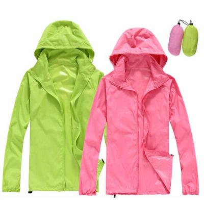 China 2020 Men's Women's Jackets Men's Women's Waterproof UV Protection Slim Dust Coat Outdoor Sport Skin Dust Coat Breathable Quick Dry Hiking Coats for sale