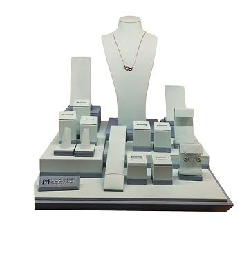 China Natural Jewelry Display Necklace Jewelry Display Cabinet Showcase Display Jewelry for sale