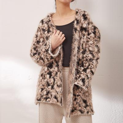 China Anti-wrinkle original design custom sweater knitted cable jacquard patterns comfortable ladies knit cardigan for sale