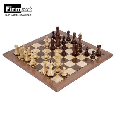 China Custom Made Luxury Outdoor Wooden Chess Board Chess Board Game Set With Pawn for sale