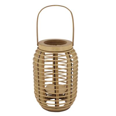 China Amazon Lanterns Warm Chinese Handmade Rattan Woven Lantern Hanging Decorations Willow Wicker Candle Holder Home Decor Lantern for sale