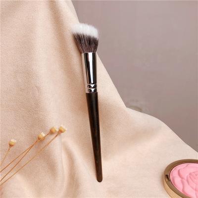 China Professional Dotting Angled Brush Face Brush Angled Contour Blush Makeup Sweep Dual Fiber for sale