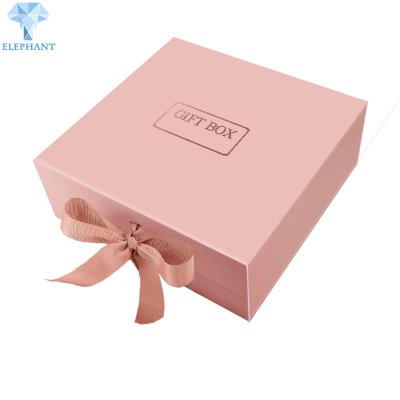 China Matt Lamination Magnetic Gift Box for sale