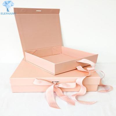 China luxury Foldable Gament Apparel Packaging Box Sliver Foil Stamping for sale