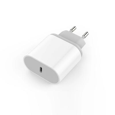 China 18W Whosale OEM Good Price 18W Fast Charging USB Wall Charger Travel Fast Charging Adapter for sale