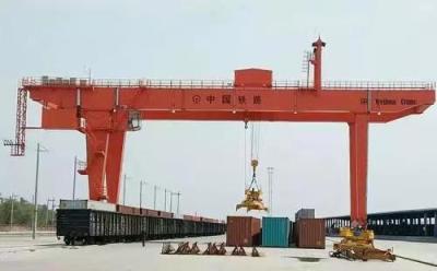 China Remote Controlled Operation Double Beam Gantry Crane For Industrial Terminal Handling Needs for sale