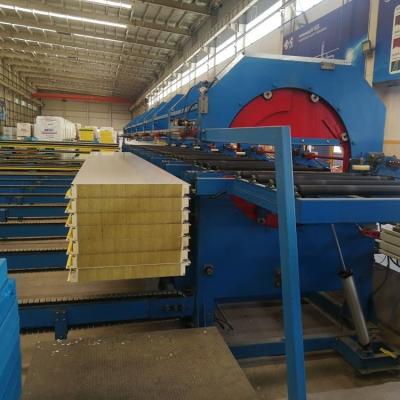 China Prefabricated Rockwool 100mm Sandwich Panel for Roof Building for sale