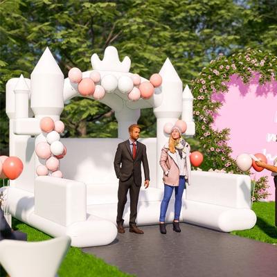 China Pink White PVC Macaron Castle Jumping Wedding Party Inflatable Bounce House For Sale for sale