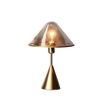 China Postmodern Creative Postmodern Creative Gold Luxury Decorative Light Metal Study Living Room Bedroom Lamp Desk Table Glass Lamps for sale