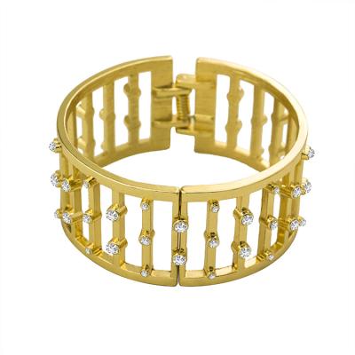 China Beautiful new 2021 fashion original TREND charm bracelet with high quality unique design bracelet accessories for ladies for sale