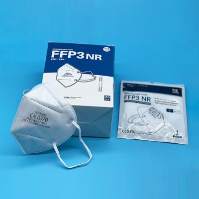 China Hot Selling Eco-Friendly Products 15.5*10.8cm Foldable Adult White Ffp3 Face Masks for sale