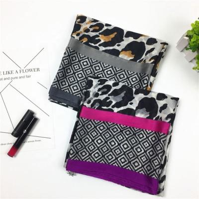 China New Design Classic Leopard Print Silk Scarf Womens Printing for sale