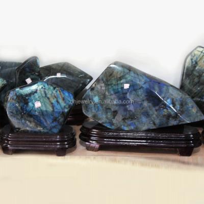 China wholesale natural labradorite stone from europe for arts and crafts for sale