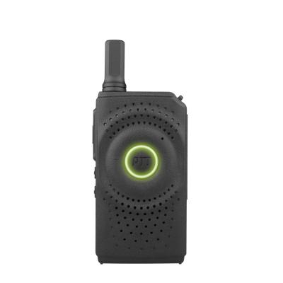 China Pocket PMR Small Radio Walkie Talkie UHF Two Way Radio For Security CE Approval 1050mAh for sale