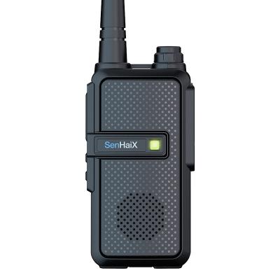 China OEM License Free Walkie Talkie PMR 446 Woki Toki UHF CE Approval 3w Handheld Analog Radio 2200mAh for sale