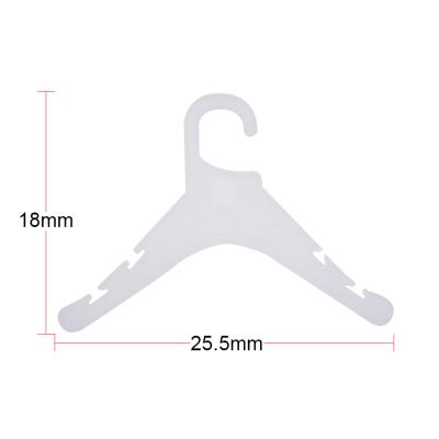 China Viable Factory Hot Sale PP White Plastic Hanger Free Samples Plastic Hanger Plastic For Clothing for sale