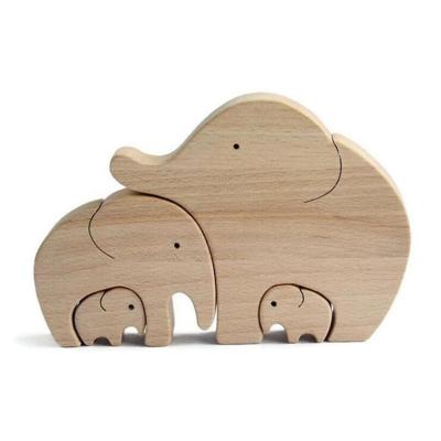 China Europe Kids Bedroom Cute Wooden Elephant Statue Ornament for Furniture Decor Toy Elephant Family Children's Bedroom C Crafts for sale