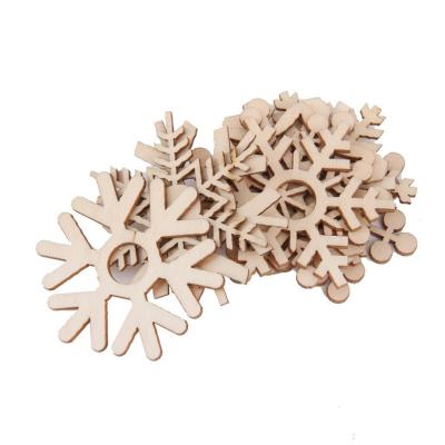 China Europe 10pcs Assorted Snowflake Wood Laser Cut Decorative Luxury Christmas Tree Decorations for sale