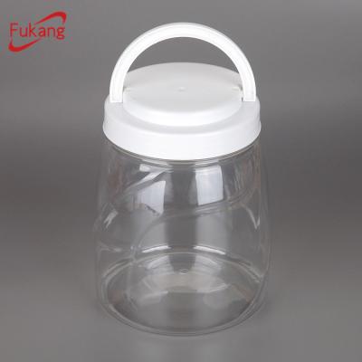 China hot sale 1000ml wide neck transparent pet restaurant plastic bottle with handing screw lid for sale