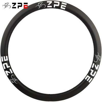 China Road Bikes 30mm Carbon Rim 25mm Rim Carbon 28 Spoke 700C Carbon Bicycle Wheels With 6 Bolt Hub 24H/24H for sale