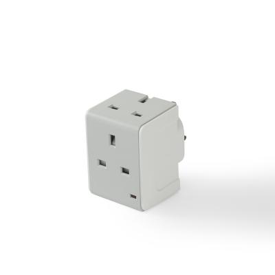 China Overload Protection Travel Adapter UK Plug Power Socket 3 AC Outlets Ningbo Appliance for sale