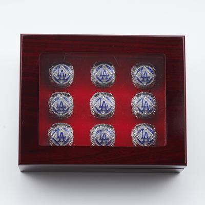 China The Official 2020 MLB Dodgers Championship Ring Version Of The 9 Piece Rings Set #5 #50 #7 #22 #35 #3 #10 #13 #16 #21 Players Championship Ring for sale