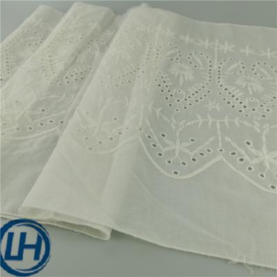 China Breathable Excellent Quality Hot Selling Eyelet Cotton Eyelet Cotton Embroidery Lacework French Plain Edged Decoration Lacework Fabric for sale