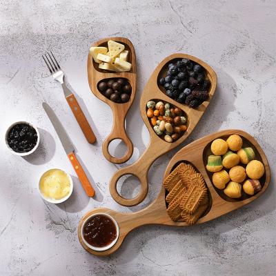 China The 2 Viable Wooden Grids Divided Chip And Dip Snacks Cakes Food Dish With Handle for sale