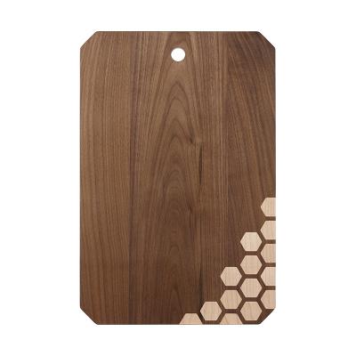 China Durable Black Walnut Maple Hard New Wood Cutting Board Types For Kitchen With Hanging Hole for sale