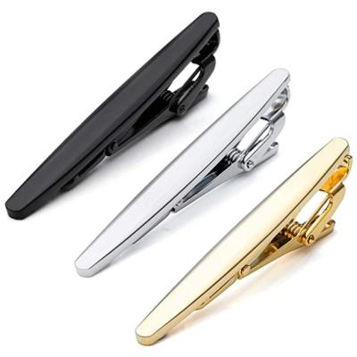 China Cufflinks Customized Exquisite Classic Metal Puller Clip Set, Silver Tone, 2.3Inches Link Clip Plane for sale