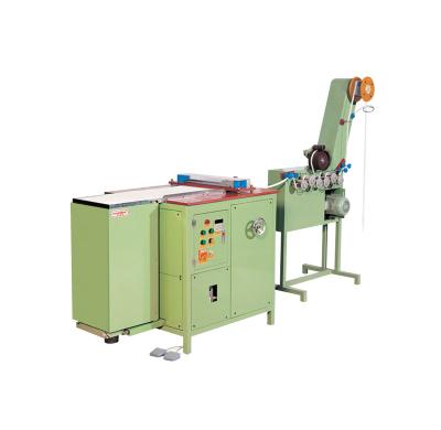 China HF-L1044 Food and Beverage Factory Vertical Horizontal Type Scalloping Fold Packing Machine for sale