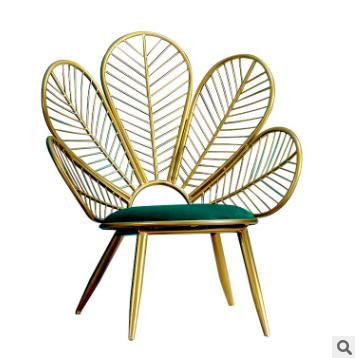 China New Designer New Unique Modern Wrought Iron Dining Lobby Indoor Peacock Chair for sale