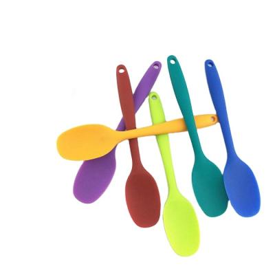 China Viable Silicone Spoon Mixing Kitchen Cooking Spoon Silicone Soup Spoon for sale