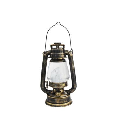 China 2022 New Classic Style Top Christmas Glass Ball Battery Operated Fashionable Water Lantern for sale