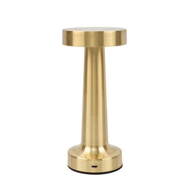 China Modern Nordic Wireless Rechargeable Portable Modern Metal Bar Canteen LED Night Light Table Lamp Indoor Gold Customizable OEM for sale