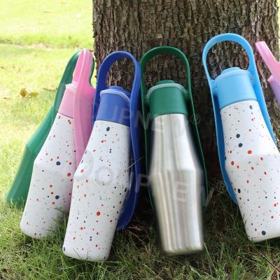 China Sustainable 800ml Leak Proof Portable Pet Dog Water Feeder Bottle Puppy Water Bottle Pet Drinking Bottle For Outdoor Travel for sale