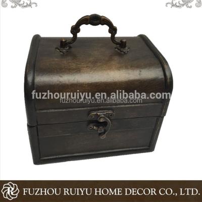 China Europe Alibaba Wholesale Chinese Retro Classic Wooden Antique Treasure Boxes and Trunk for sale